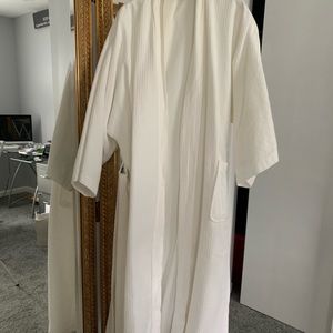 White hotel collection bathrobe